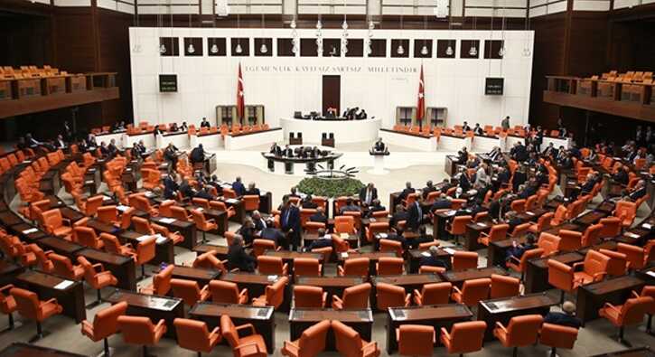 Meclis+ba%C5%9Fkanl%C4%B1%C4%9F%C4%B1na+23+yeni+dokunulmazl%C4%B1k+dosyas%C4%B1+geldi