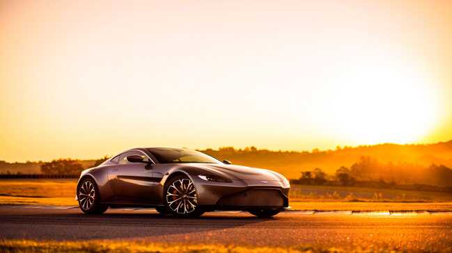 Aston+Mart%C4%B1n%E2%80%99in+yeni+"Vantage"+modeli+Cenevre%E2%80%99de+tan%C4%B1t%C4%B1ld%C4%B1