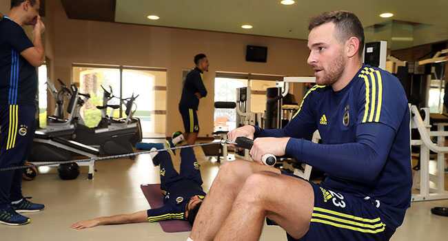 Fenerbah%C3%A7e%E2%80%99de+Vincent+Janssen+sevinci%21;+Geri+d%C3%B6n%C3%BCyor