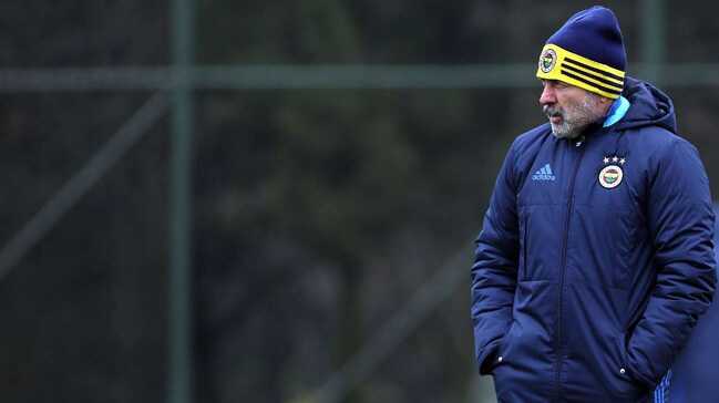 Aykut+Kocaman%E2%80%99dan+futbolculara+Galatasaray+yasa%C4%9F%C4%B1%21;