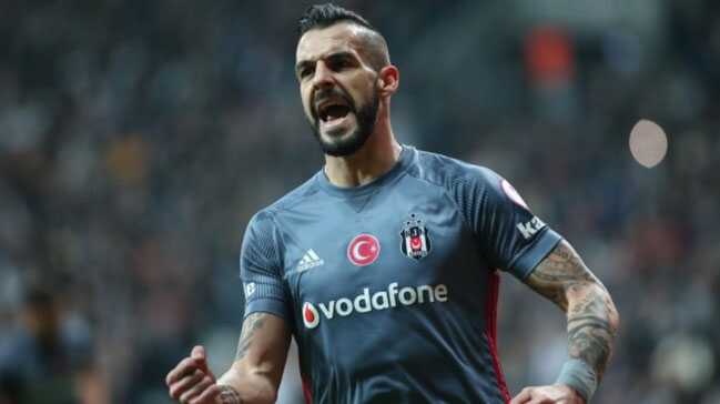 Be%C5%9Fikta%C5%9F%E2%80%99ta+Negredo+ilk+11%E2%80%99e+d%C3%B6n%C3%BCyor