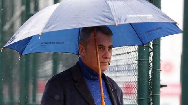 Fikret+Orman,+Be%C5%9Fikta%C5%9F+antrenman%C4%B1nda