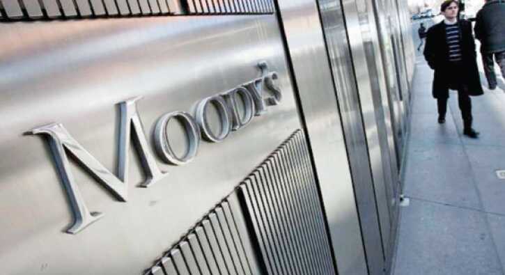 Moody%E2%80%99s+kendi+%C3%A7ald%C4%B1+kendi+oynad%C4%B1