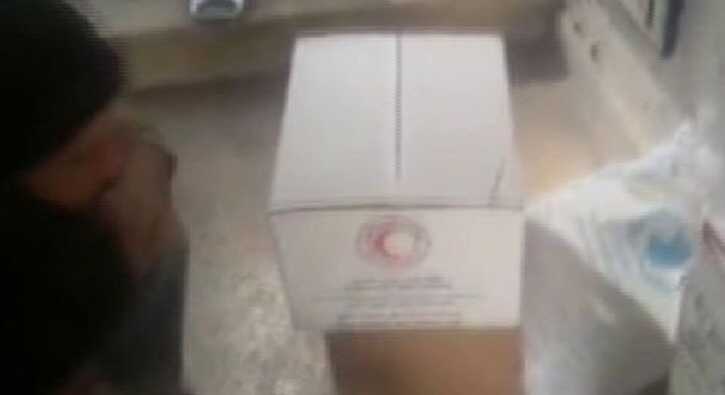 BM%E2%80%99nin+yard%C4%B1m+paketlerinden+kurtlanm%C4%B1%C5%9F+yiyecek+%C3%A7%C4%B1kt%C4%B1%C4%9F%C4%B1+iddia+edildi