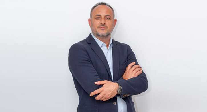 Nedim+%C3%96zkan:+%C4%B0talyan+Parlamentosu%E2%80%99nun+reddetti%C4%9Fi+%C3%B6zel+g%C3%BCn+izni+%C4%B0z+%C4%B0leti%C5%9Fim%E2%80%99de+uygulan%C4%B1yor