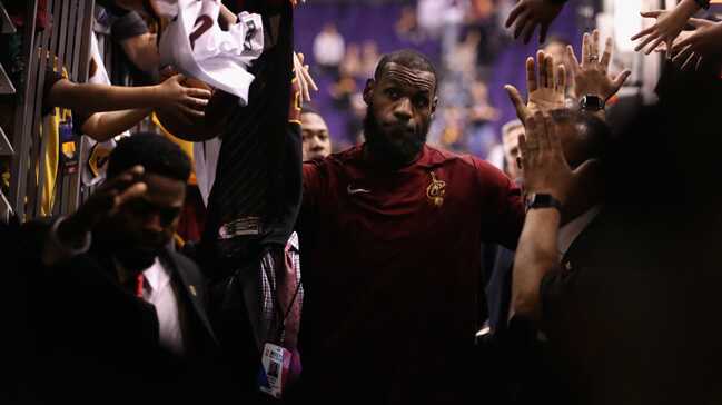 LeBron+James,+15+y%C4%B1ll%C4%B1k+NBA++kariyerinde+ilk+kez+bir+sezonda+14+%E2%80%99triple+double%E2%80%99a+imza+att%C4%B1