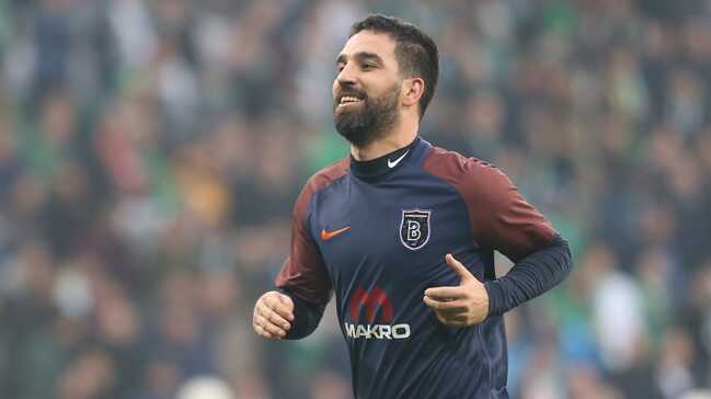 Faruk+S%C3%BCren,+Arda+Turan%E2%80%99%C4%B1n+Galatasaray%E2%80%99a+d%C3%B6nebilece%C4%9Fini+s%C3%B6yledi