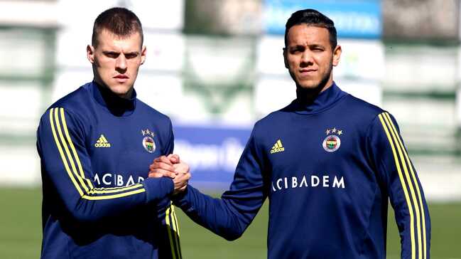 Martin+Skrtel:+19+y%C4%B1ll%C4%B1k+seri+bu+ma%C3%A7tan+sonrada+devam+edecek