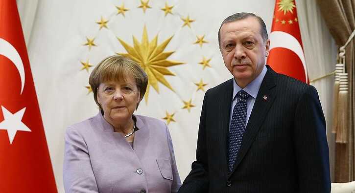 Cumhurba%C5%9Fkan%C4%B1+Erdo%C4%9Fan+Merkel+ile+telefonda+g%C3%B6r%C3%BC%C5%9Ft%C3%BC+