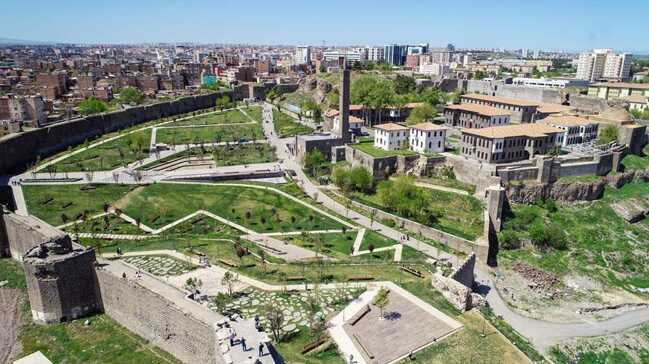 Diyarbak%C4%B1r%E2%80%99da+hedef+1+milyon+turist