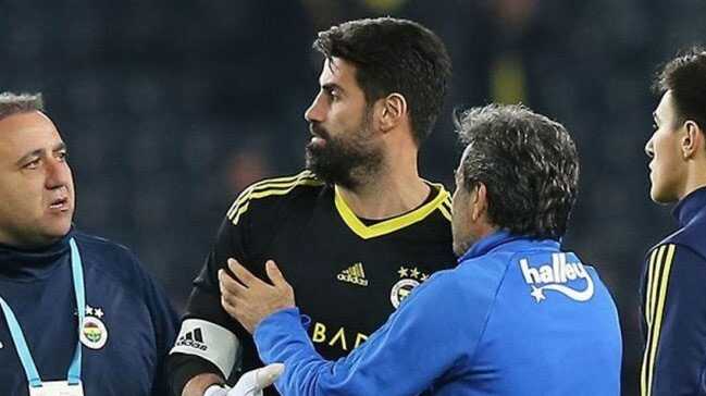 Be%C5%9Fikta%C5%9F+derbisi+%C3%B6ncesi+Aykut+Kocaman%E2%80%99dan+Volkan+Demirel%E2%80%99e+uyar%C4%B1%21;