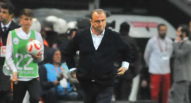 %C4%B0%C5%9Fte+Terim%E2%80%99i+yakan+s%C3%B6zler%21;+%E2%80%99Sarho%C5%9F+musun+nesin%E2%80%99