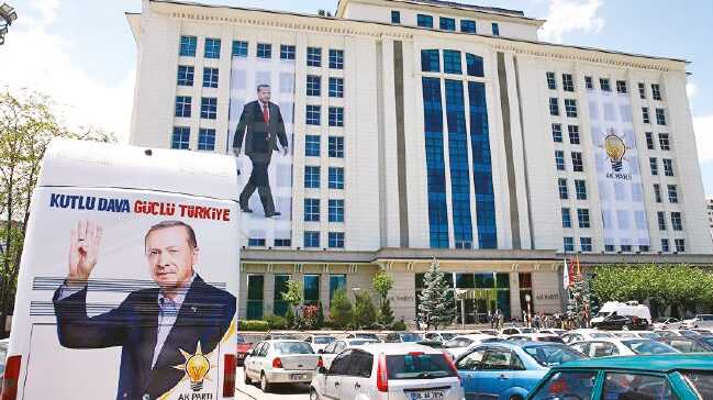 AK+Parti%E2%80%99de+%C3%BCst+kurul+%C3%A7al%C4%B1%C5%9Fmaya+ba%C5%9Flad%C4%B1