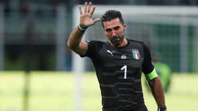Gianluigi+Buffon%E2%80%99un+kariyerine+Liverpool%E2%80%99da+devam+etmesi+bekleniyor