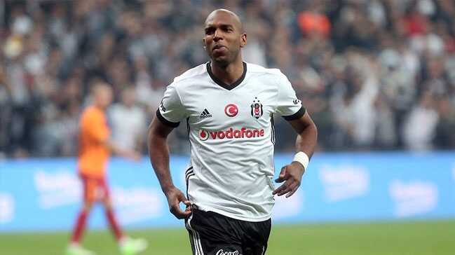 Ryan+Babel,+Feyenoord%E2%80%99a+gitmeyece%C4%9Fini+s%C3%B6yledi