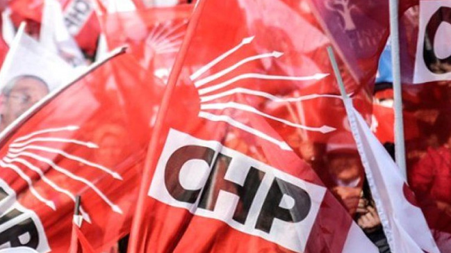 Milletvekilliği sıralamasında yerlerini beğenmeyen 4 CHP'li adaylıktan çekildi