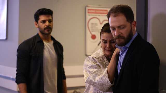 Ее имя зехра все. Ее имя Зехра сериал 2018. Ее имя Зехра сериал 2018 кадры. Зехра и Серкан. Зехра 14 серия.
