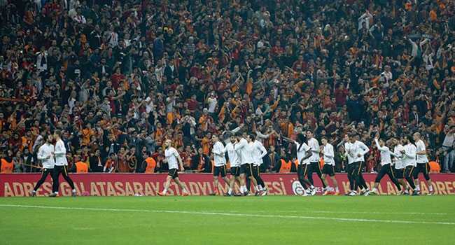 Spor+Toto+S%C3%BCper+Lig%E2%80%99de+taraftar+say%C4%B1s%C4%B1+y%C3%BCzde+43+artt%C4%B1