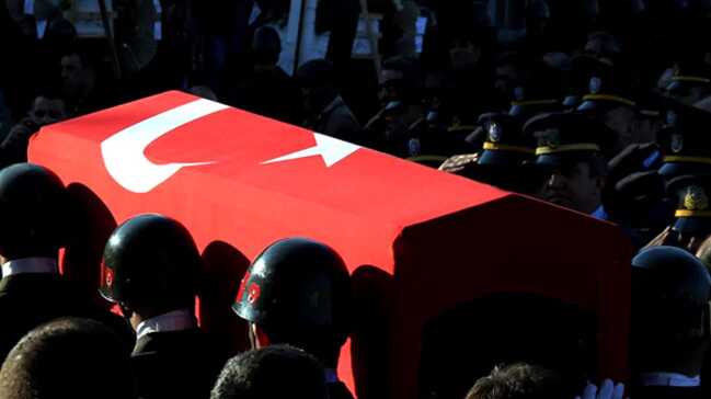 Hakkari%E2%80%99de+%C3%A7at%C4%B1%C5%9Fma:+1+askerimiz+%C5%9Fehit,+4+askerimiz+yaraland%C4%B1