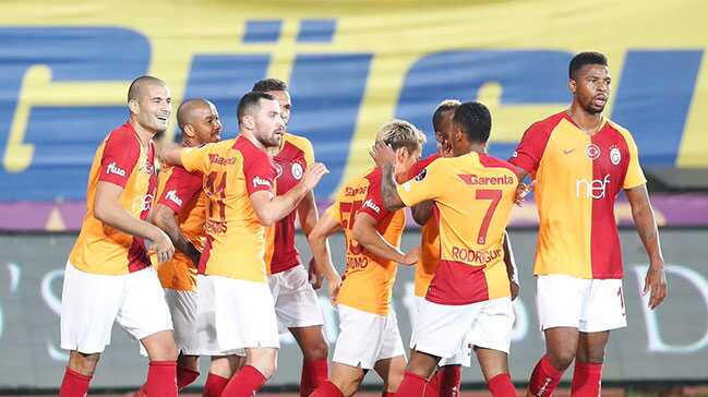 Aslan,+Ankara%E2%80%99da+g%C3%BCld%C3%BC%21;+Ankarag%C3%BCc%C3%BC+1+-+Galatasaray+3