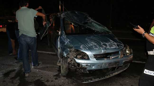 Sakarya%E2%80%99da+otomobil+trakt%C3%B6re+%C3%A7arpt%C4%B1+
