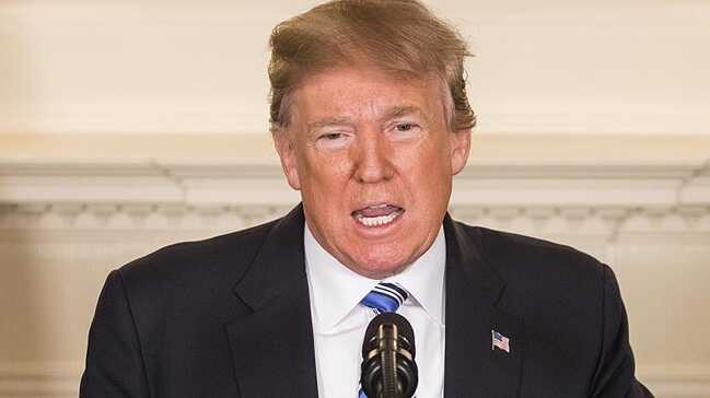 Trump%E2%80%99tan+%E2%80%99Kanada+ve+Meksika+ile+ticaret%E2%80%99+a%C3%A7%C4%B1klamas%C4%B1:+Anla%C5%9Fma+sa%C4%9Flayamazsak+ara%C3%A7lar%C4%B1+vergilendirece%C4%9Fim