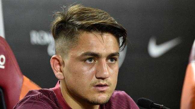 Cengiz+%C3%BCnder:+Tamamen+Roma%E2%80%99ya+odaklanm%C4%B1%C5%9F+durumday%C4%B1m
