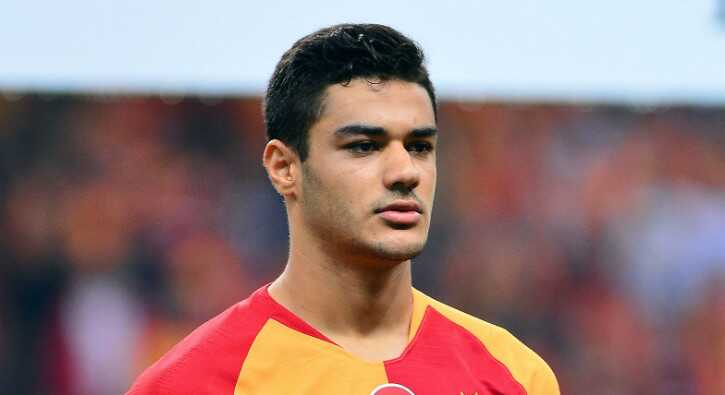 Galatasarayl%C4%B1+Ozan+Kabak+ka%C3%A7+ya%C5%9F%C4%B1nda+nereli?+Ozan+Kabak+kimdir?