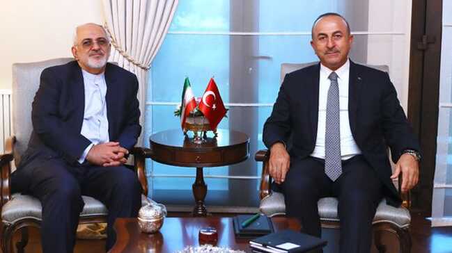 Çavuşoğlu, İranlı mevkidaşı Zarif ile görüştü Çavuşoğlu, İranlı mevkidaşı Zarif ile görüştü
