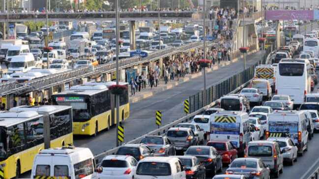 %C4%B0stanbul%E2%80%99da+Evrensel+A%C5%9Fura+Matem+Merasimi+nedeniyle+baz%C4%B1+yollar+trafi%C4%9Fe+kapat%C4%B1lacak+
