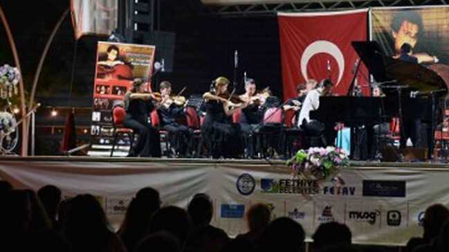 7.+Benyamin+S%C3%B6nmez+Klasik+M%C3%BCzik+Festivali+ba%C5%9Flad%C4%B1+