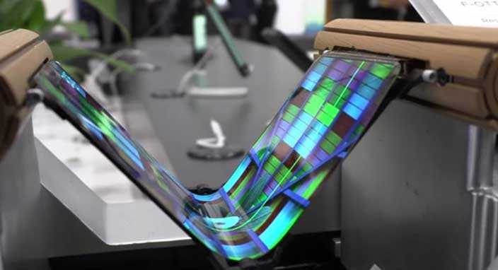 Huawei%E2%80%99nin+ilk+katlanabilir+telefonu+5G+ile+gelecek
