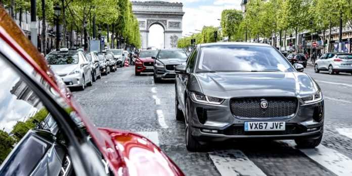 Jaguar+Land+Rover+Paris%E2%80%99e+%C3%A7%C4%B1karma+yapacak%21;