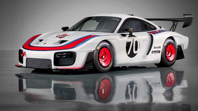Porsche+935+Monza+pistinde+test+edilirken+g%C3%B6r%C3%BCld%C3%BC+