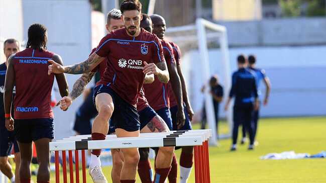 Trabzonspor%E2%80%99da+Akhisarspor+ma%C3%A7%C4%B1n%C4%B1n+haz%C4%B1rl%C4%B1klar%C4%B1+s%C3%BCr%C3%BCyor