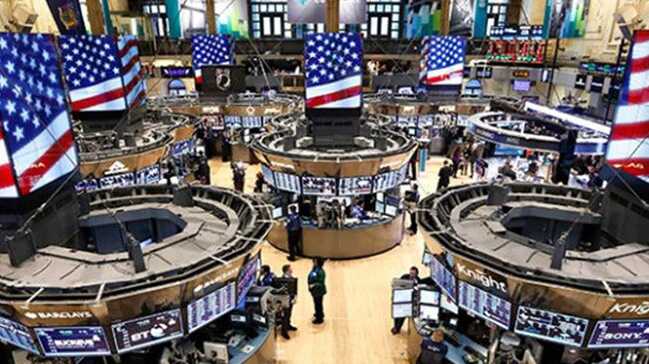 New+York+borsas%C4%B1+y%C3%BCkseli%C5%9Fle+kapand%C4%B1