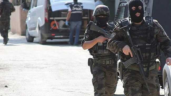 %C4%B0stanbul%E2%80%99da+ter%C3%B6r+%C3%B6rg%C3%BCt%C3%BC+PKK/YPG%E2%80%99li+3+ter%C3%B6rist+yakaland%C4%B1