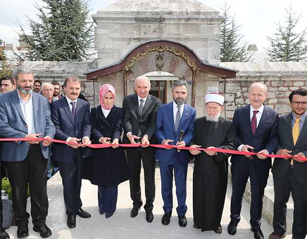 Mevl%C3%BCt+Uysal:+"VAKIF+Eserlerinin+Asl%C4%B1na+Uygun++Olarak+Kullan%C4%B1lmas%C4%B1+%C3%87ok+%C3%96nemli"