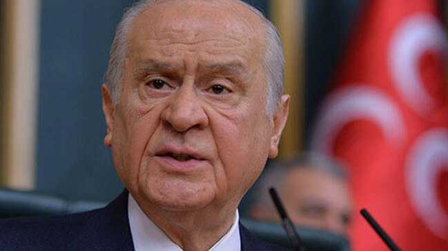 MHP+Genel+Ba%C5%9Fkan%C4%B1+Bah%C3%A7eli:+D%C3%B6kt%C3%BC%C4%9F%C3%BCn%C3%BCz+%C5%9Fehit+kanlar%C4%B1nda+bo%C4%9Fulacaks%C4%B1n%C4%B1z