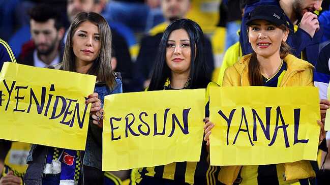 Fenerbah%C3%A7e+trib%C3%BCnlerinden+Ersun+Yanal+sesleri+y%C3%BCkseldi