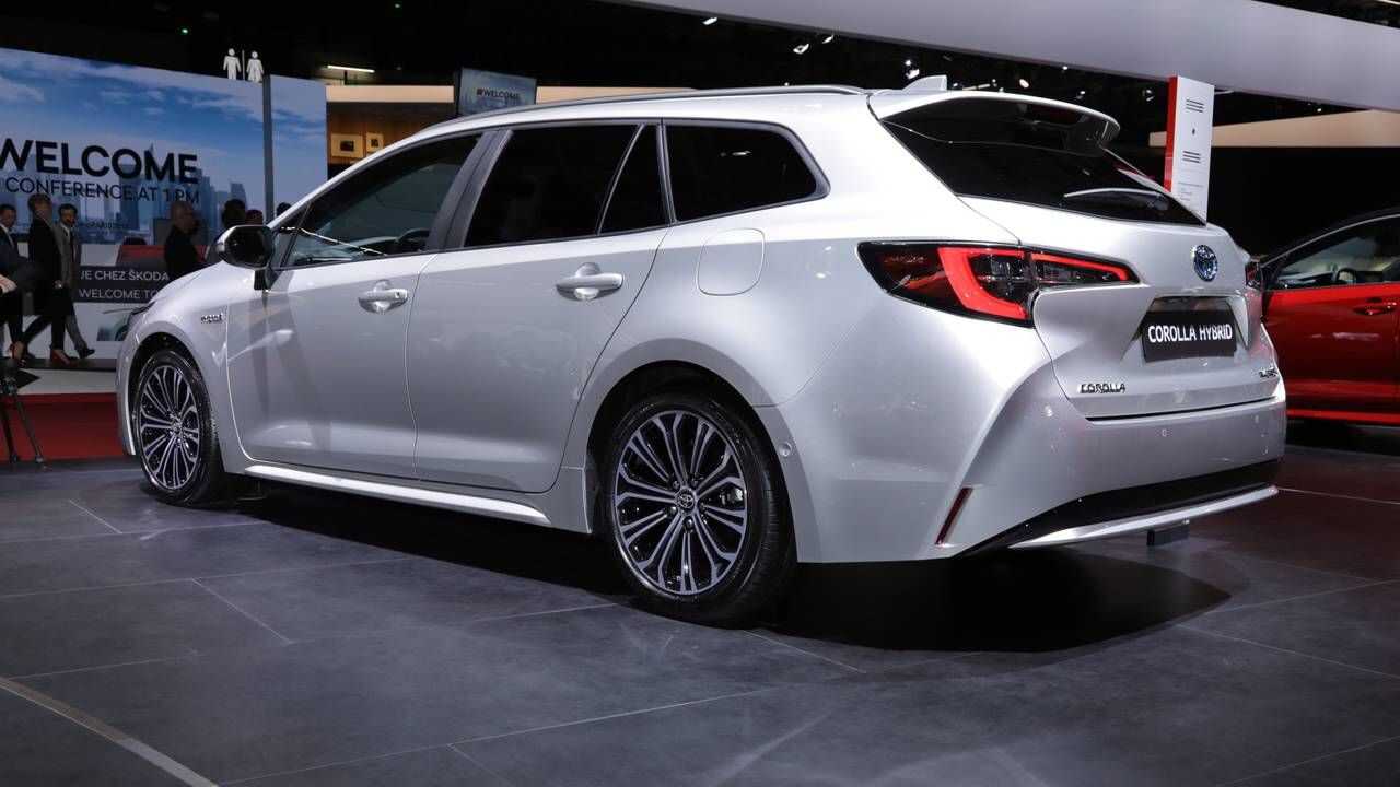 Auris%E2%80%99e+elveda+deyin:+2019+model+Toyota+Corolla+tan%C4%B1t%C4%B1ld%C4%B1