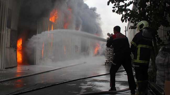 Adana%E2%80%99da+%C3%A7%C4%B1r%C3%A7%C4%B1r+fabrikas%C4%B1nda+yang%C4%B1n
