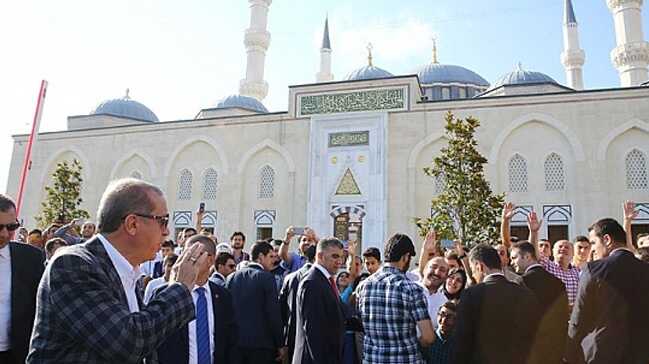 Ba%C5%9Fkan+Erdo%C4%9Fan+cuma+namaz%C4%B1n%C4%B1+Mimar+Sinan+Camii%E2%80%99nde+k%C4%B1ld%C4%B1
