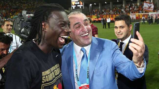 Abdurrahim+Albayrak:+Bafetimbi+Gomis%E2%80%99e+%E2%80%99%C3%BClkenin+halini+biliyorsun%E2%80%99+dedim,+%E2%80%99beni+ilgilendirmez%E2%80%99+dedi
