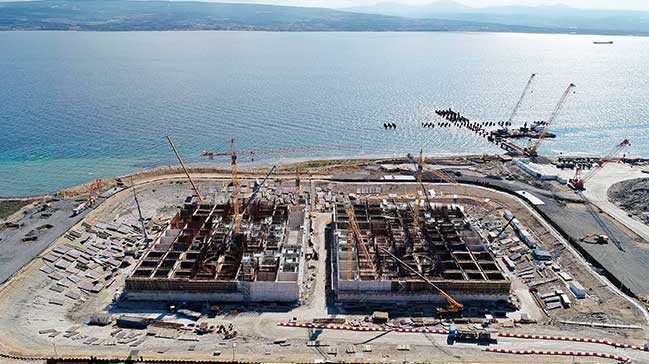 1915+%C3%87anakkale+K%C3%B6pr%C3%BCs%C3%BC%E2%80%99n%C3%BCn temelleri+y%C3%BCkseliyor