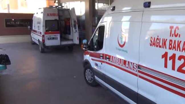 %C5%9Eanl%C4%B1urfa%E2%80%99da+otomobil+%C5%9Farampole+devrildi,+6+ki%C5%9Fi+yaraland%C4%B1