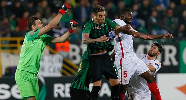 Akhisarspor,+Sevilla%E2%80%99ya+evinde+3-2+ma%C4%9Flup+oldu