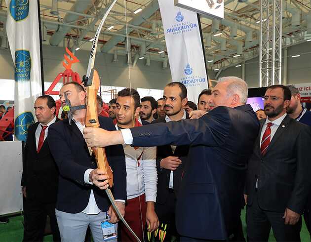Ba%C5%9Fkan+Uysal:+“40.+%C4%B0stanbul+Maratonu’nda+10+Bin+Ki%C5%9Fi+G%C3%B6rev+Alacak%21;”