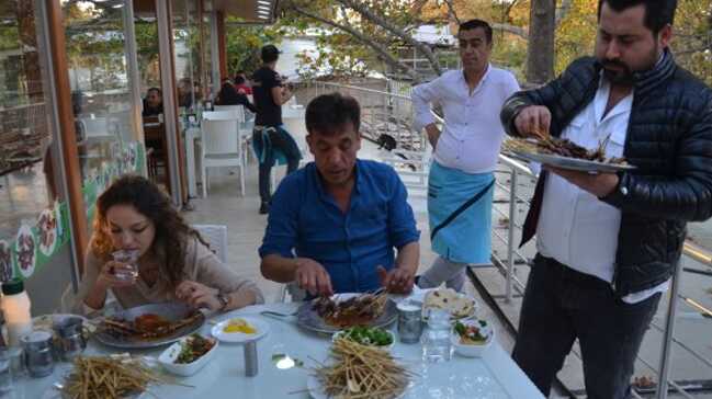 %C3%87%C3%B6p+%C5%9Fi%C5%9F+yedi+30+bin+lira+kazand%C4%B1