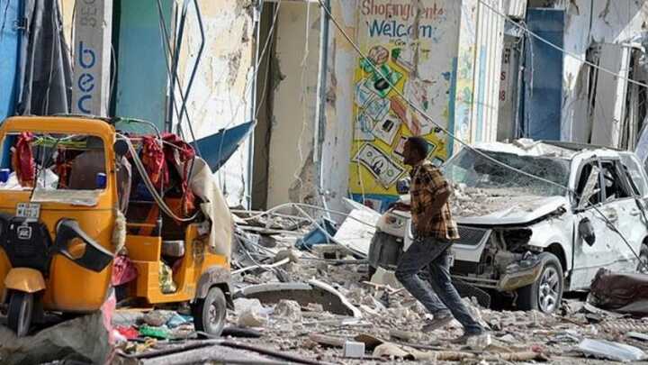 Somali%E2%80%99de+intihar+sald%C4%B1r%C4%B1s%C4%B1nda+12+ki%C5%9Fi+%C3%B6l%C3%BC
